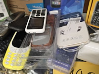 Lot 190 - lot gsm's, powerstations,oortjes…. - afbeelding 3 van  6