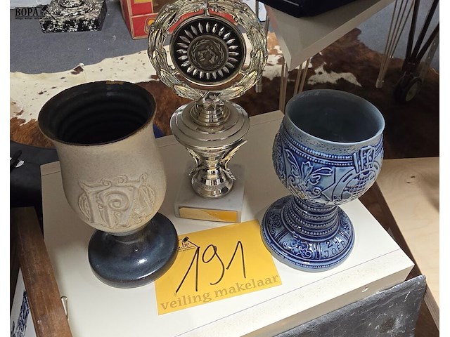 Lot 191 - aandenkens/ trofee 3 stuks - afbeelding 1 van  4