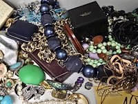 Lot 191 - lot fantasiejuwelen - afbeelding 3 van  5