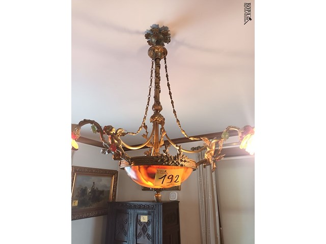 Lot 192 - antiek luster met engeltjes - afbeelding 4 van  7
