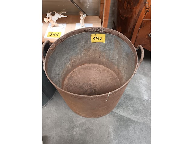 Lot 192 - metalen ketel - afbeelding 3 van  3