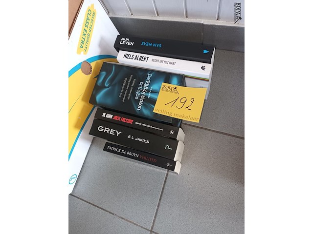 Lot 192 - romans en wielrenner boeken. 6 stuks - afbeelding 1 van  3