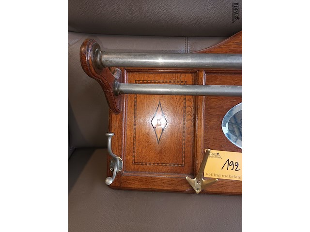 Lot 192 - wand kapstok - afbeelding 3 van  6