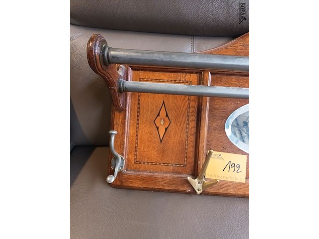 Lot 192 - wand kapstok - afbeelding 4 van  6