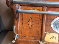 Lot 192 - wand kapstok - afbeelding 4 van  6