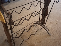 Lot 192 - wijnrek metaal - afbeelding 2 van  3