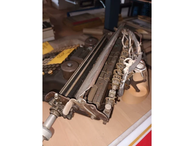 Lot 193 - antieke rekenmachine burroughs - afbeelding 5 van  5
