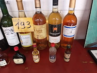 Lot 193 - flessen alcoholische drank. 15 stuks - afbeelding 3 van  5
