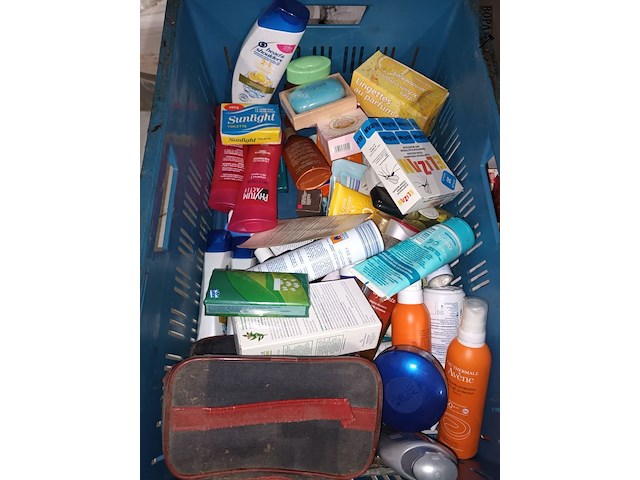 Lot 193 - parfum en persoonlijke verzorging - afbeelding 2 van  6