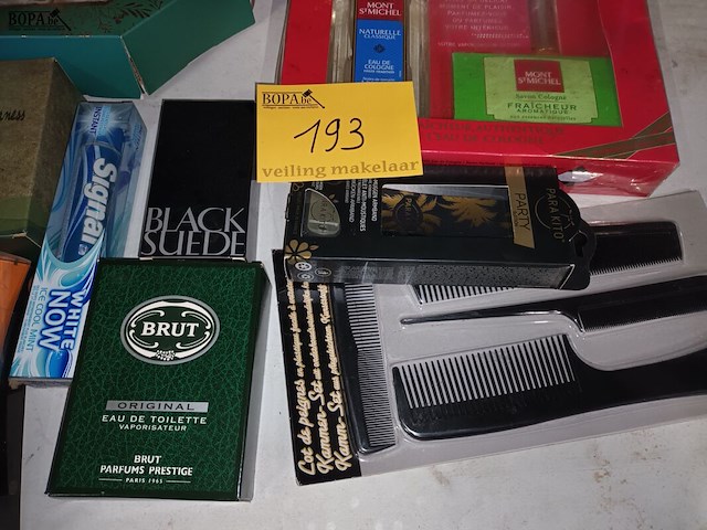 Lot 193 - parfum en persoonlijke verzorging - afbeelding 4 van  6
