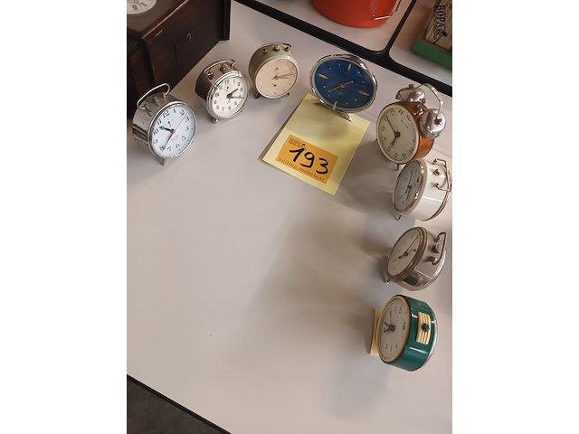 Lot 193 - retro wekkers. 8 stuks - afbeelding 1 van  4