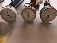 Lot 193 - retro wekkers. 8 stuks - afbeelding 4 van  4