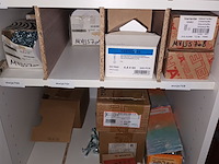 Lot 194 - bevestigingsmateriaal - afbeelding 3 van  5