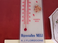 Lot 194 - meli honingpot en thermometer - afbeelding 2 van  5