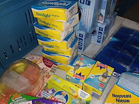 Lot 194 - parfum, zepen en schoonmaak producten - afbeelding 3 van  6