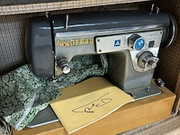 Lot 194 - retro naaimachine jungfrau in koffer - afbeelding 2 van  2