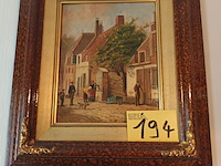 Lot 194 - schilderij mensen op straat - afbeelding 1 van  3