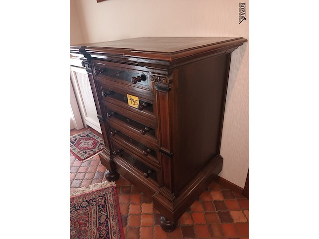 Lot 195 - antiek ladekast - afbeelding 2 van  5