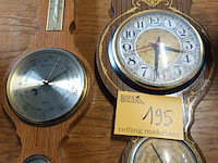 Lot 195 - barometers. 2 stuks - afbeelding 5 van  5