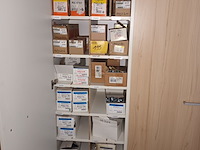 Lot 195 - bevestigingsmateriaal - afbeelding 2 van  4