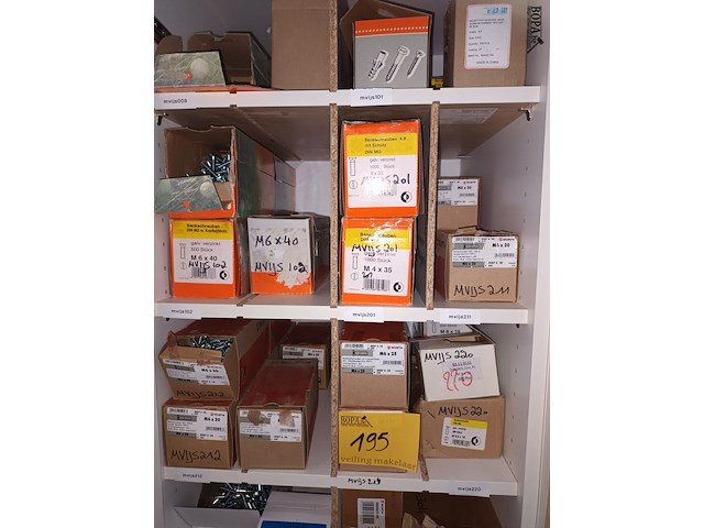Lot 195 - bevestigingsmateriaal - afbeelding 4 van  4
