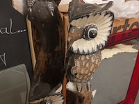 Lot 195 - houten uilenfamilie - afbeelding 3 van  5