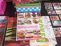 Lot 195 - kookboeken. 12 stuks - afbeelding 1 van  3