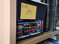 Lot 195 - lot boeken van opera tot theater - afbeelding 1 van  3