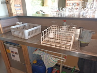 Lot 195 - rvc werkblad met spoelbak - afbeelding 3 van  3