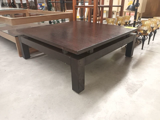 Lot 195 - salontafel - afbeelding 2 van  3