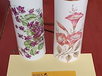 Lot 195 - water verdampers. 2 stuks - afbeelding 1 van  4