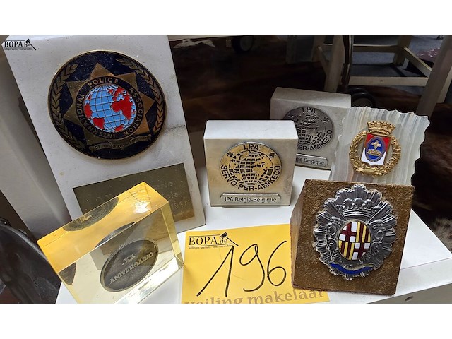 Lot 196 - aandenkens ipa 6 stuks - afbeelding 1 van  4