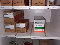 Lot 196 - bevestigingsmateriaal - afbeelding 3 van  5