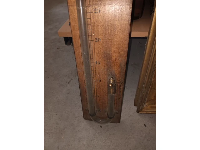 Lot 196 - mariotte barometer - afbeelding 3 van  3