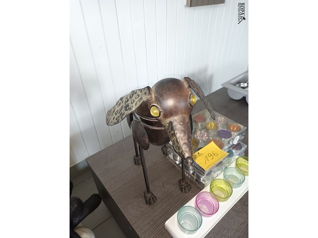 Lot 196 - metalen hond en theelichthouders - afbeelding 4 van  4