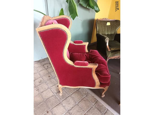 Lot 197 - antieke armzetel - afbeelding 2 van  3