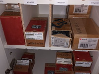 Lot 197 - bevestigingsmateriaal - afbeelding 4 van  5