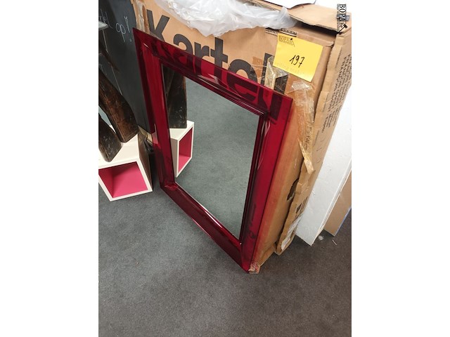 Lot 197 - design spiegel kartell - afbeelding 2 van  4