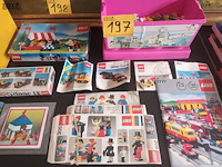 Lot 197 - lego - afbeelding 1 van  5