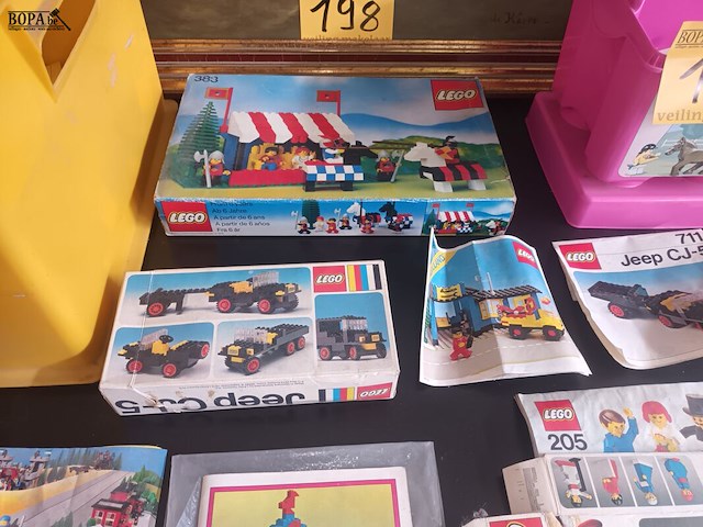 Lot 197 - lego - afbeelding 4 van  5