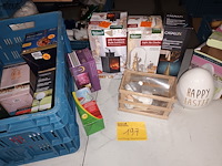 Lot 197 - sfeerverlichting en paasdeco. 16 stuks - afbeelding 1 van  4