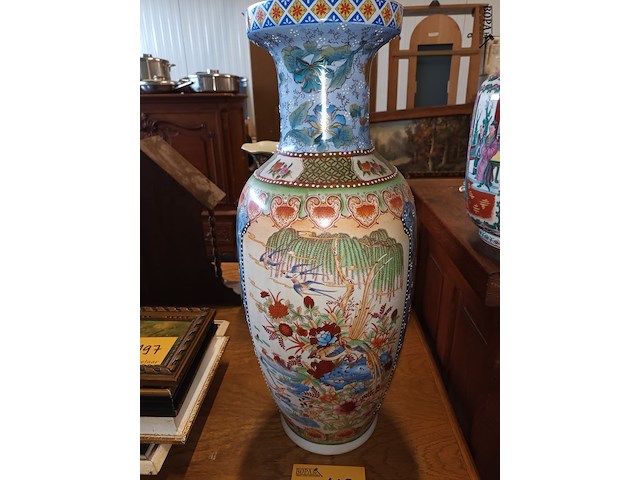Lot 198 - oosterse vaas xl - afbeelding 1 van  6