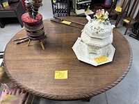 Lot 198 - ovalen jachttafel - afbeelding 3 van  3