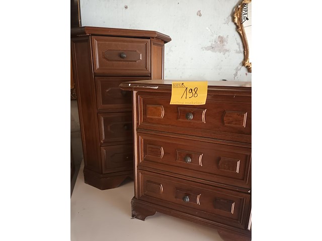 Lot 198 - vintage ladekast. 2 stuks - afbeelding 1 van  3