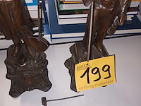 Lot 199 - beelden in zamac. 2 stuks - afbeelding 4 van  4