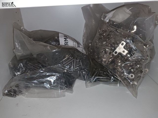 Lot 199 - bevestigingsmateriaal - afbeelding 4 van  6
