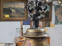Lot 199 - bronzen bel ghanesa - afbeelding 2 van  4