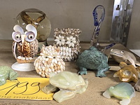 Lot 199 - dierenfiguurtjes in diverse materies ong 12 stuks - afbeelding 1 van  4