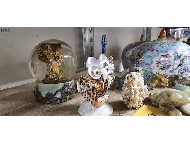 Lot 199 - dierenfiguurtjes in diverse materies ong 12 stuks - afbeelding 2 van  4