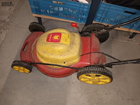 Lot 199 - elektrische grasmaaier - afbeelding 3 van  3